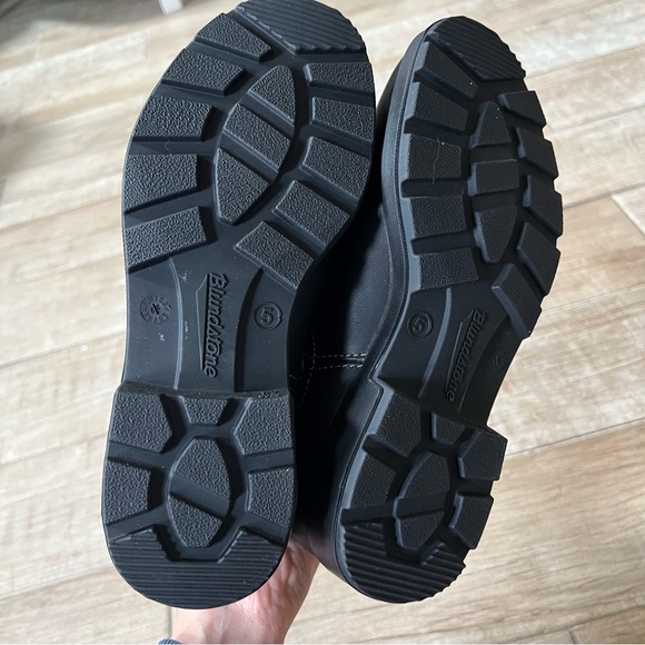 Blundstone boots - Picture 3 of 4